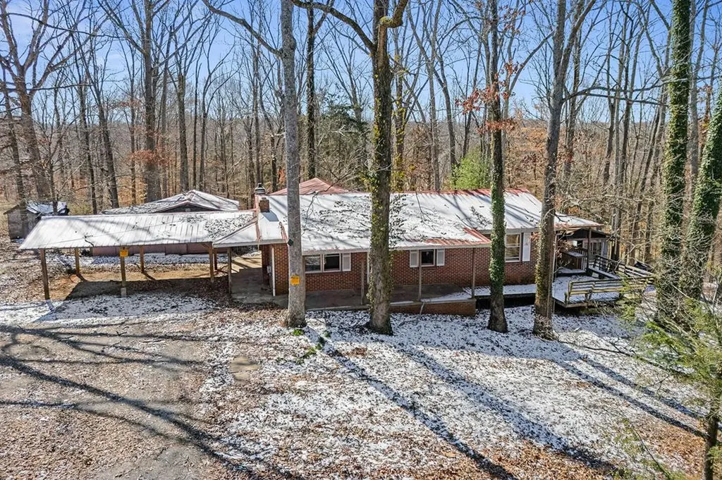 561 Frank Massa Road Sparta TN 38583