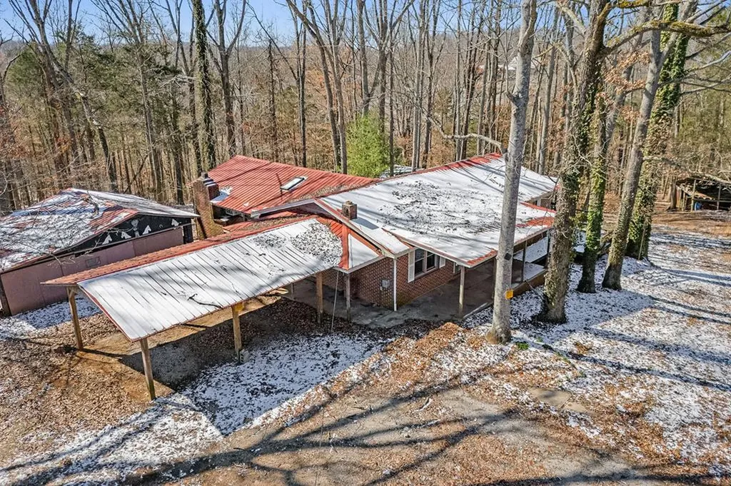 561 Frank Massa Road Sparta TN 38583