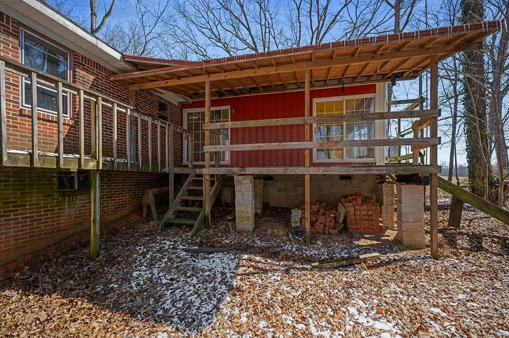 561 Frank Massa Road Sparta TN 38583