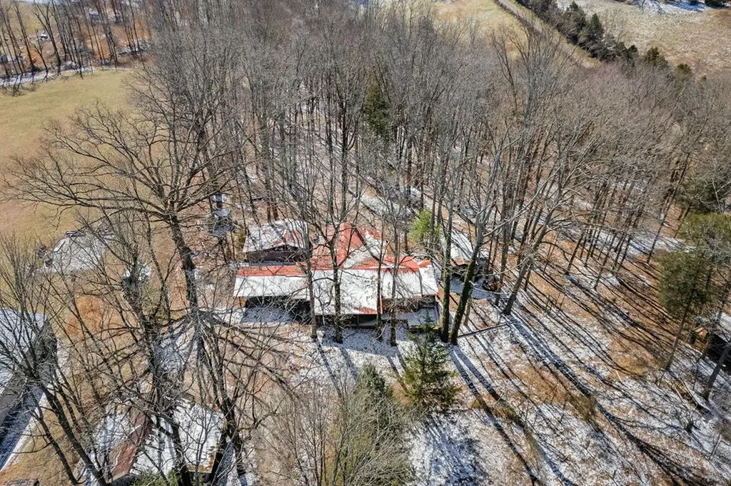 561 Frank Massa Road Sparta TN 38583