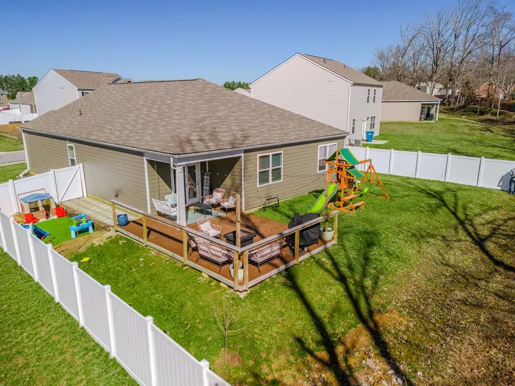 239 Harris Lane Baxter TN 38544