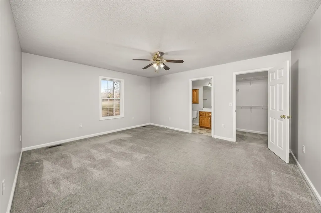 1031 Natchez Trace Crossville TN 38572