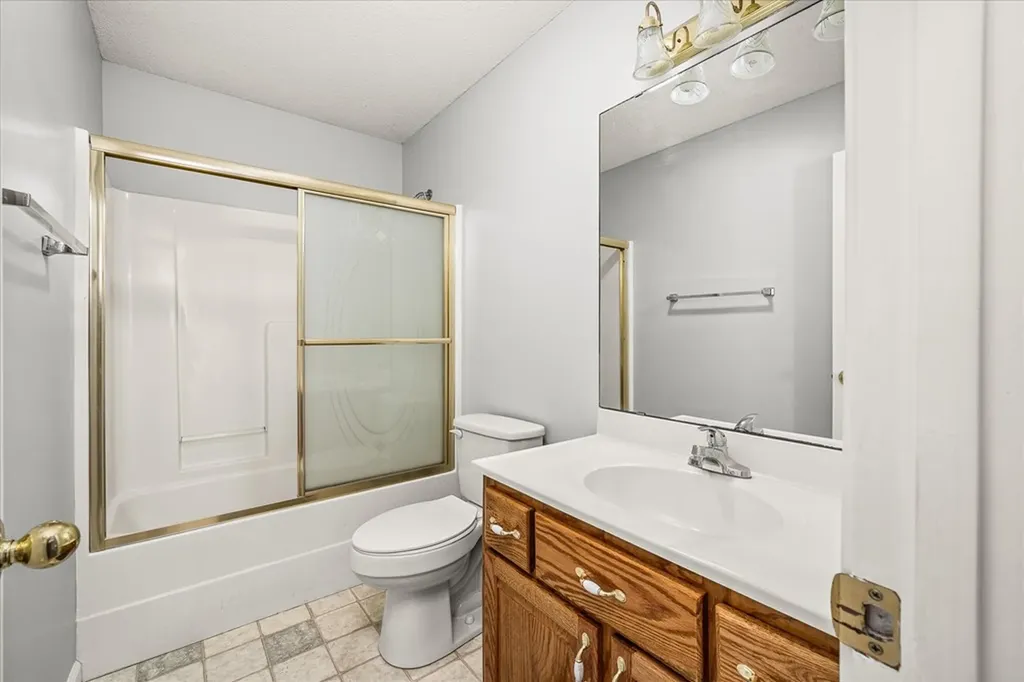 1031 Natchez Trace Crossville TN 38572