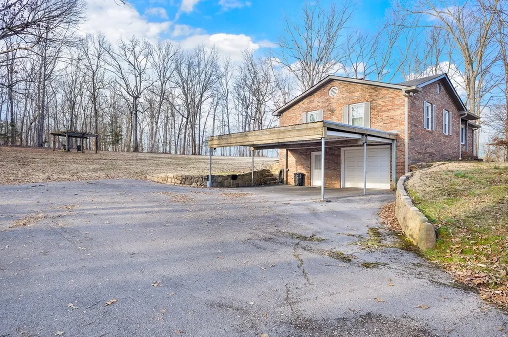 311 Hatch Road Rock Island TN 38581