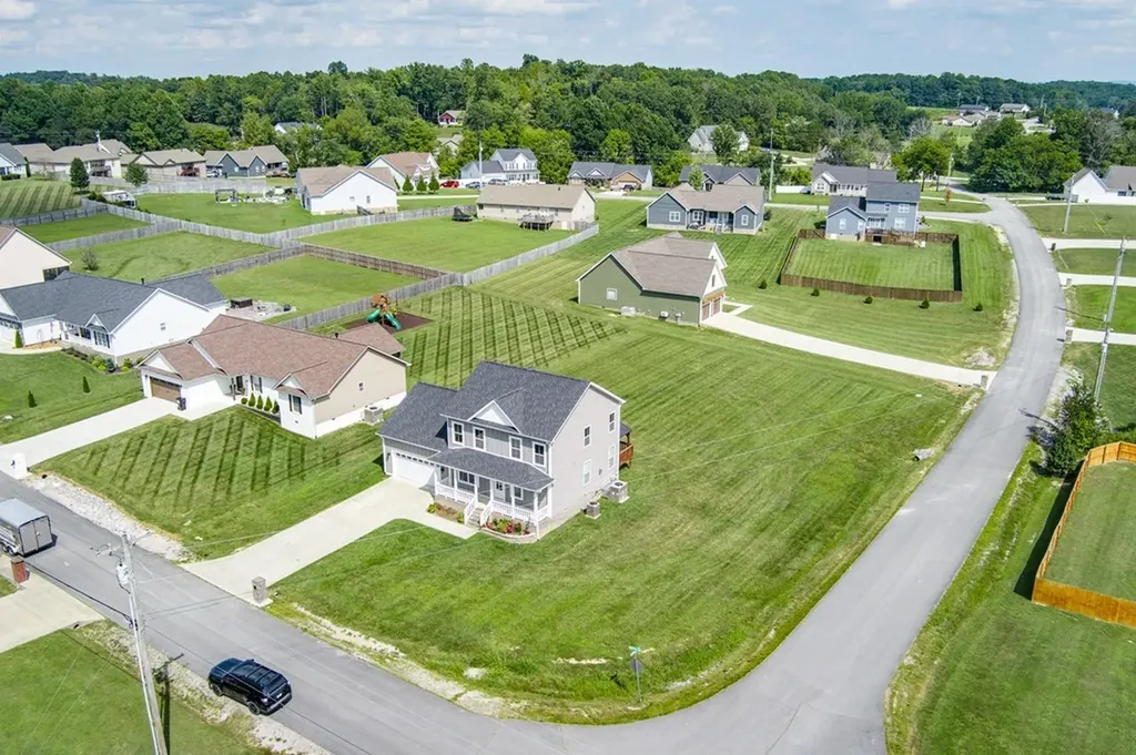 7198 Coleman Circle Baxter TN 38544