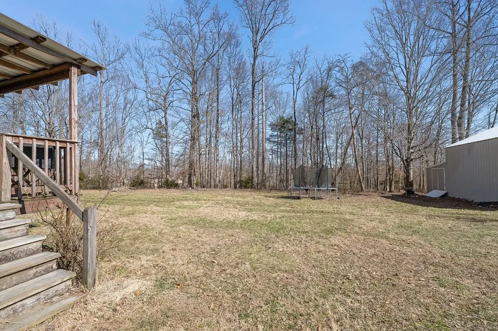 139 Old Standing Stone Road Hilham TN 38570