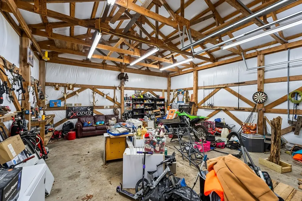 139 Old Standing Stone Road Hilham TN 38570