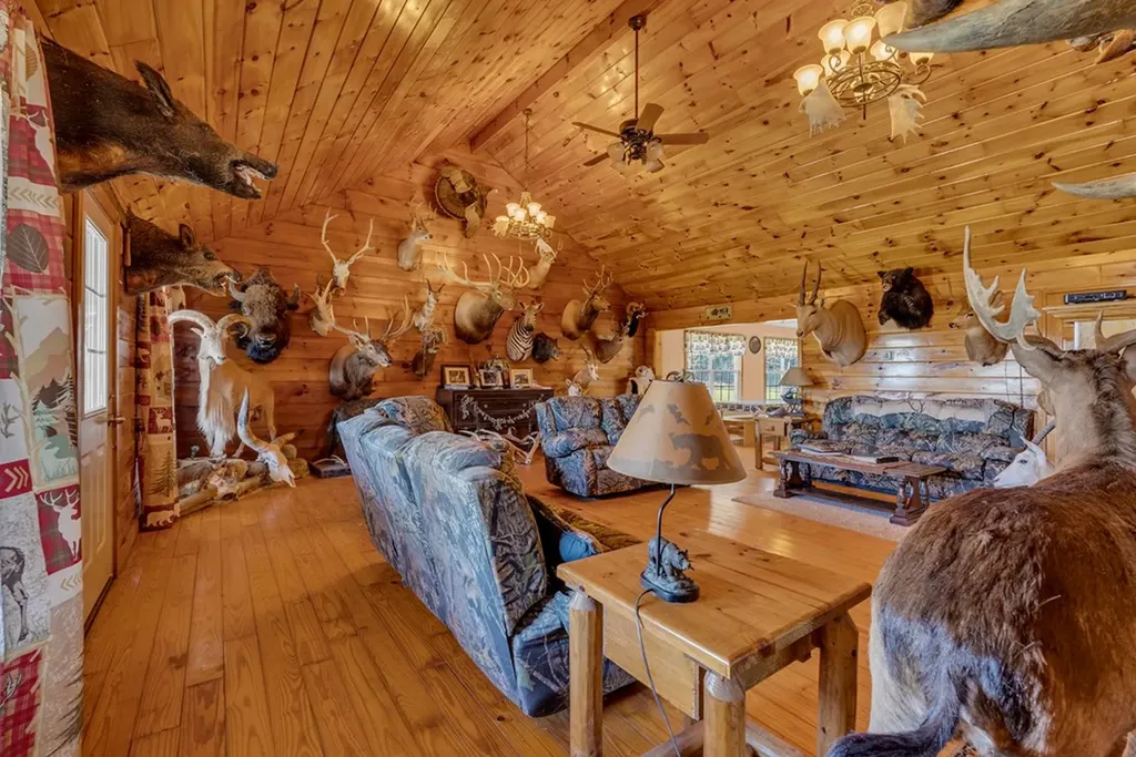 4420 Standing Rock Road Deer Lodge TN 37726