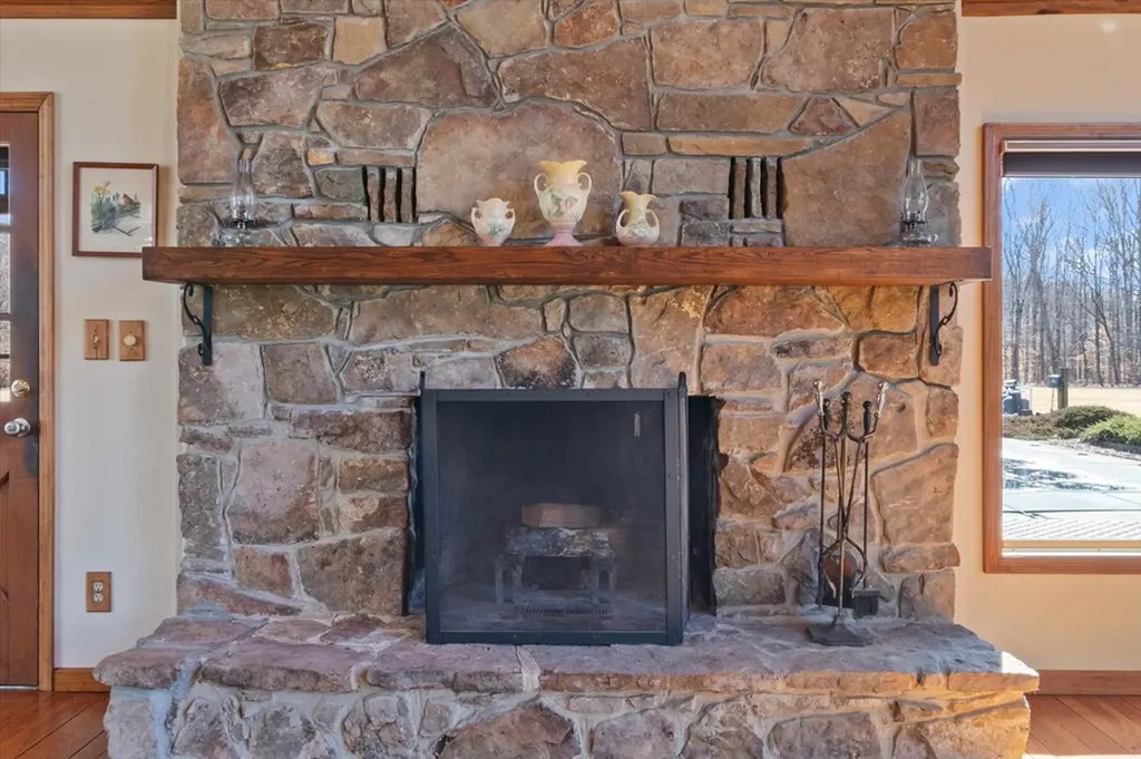 236 Landmark Lane Hilham TN 38568