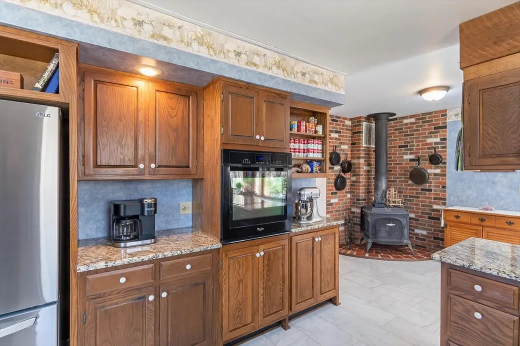 236 Landmark Lane Hilham TN 38568