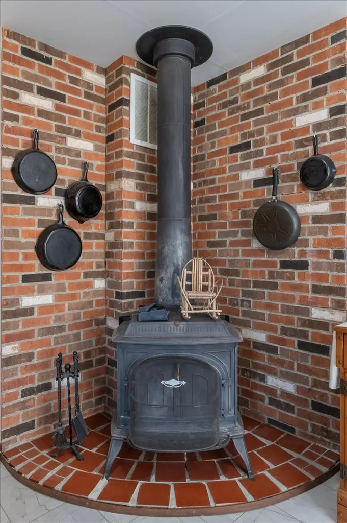 236 Landmark Lane Hilham TN 38568