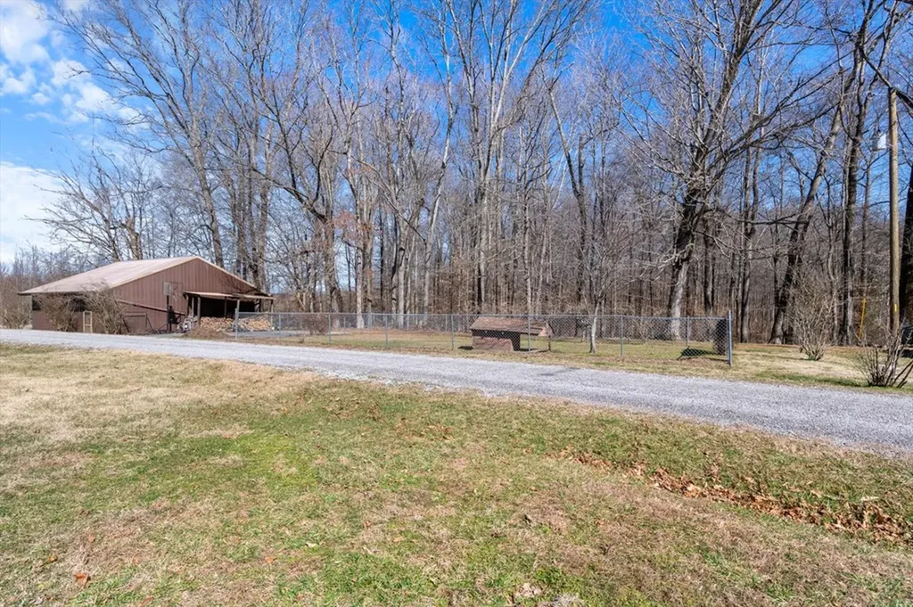 236 Landmark Lane Hilham TN 38568