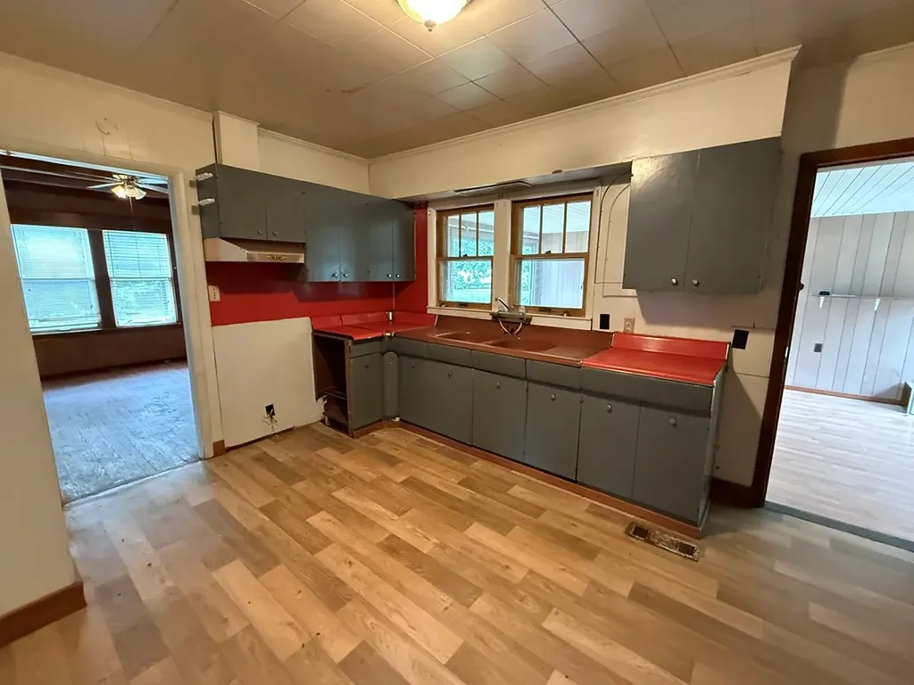 306 Sunset Drive Byrdstown TN 38549