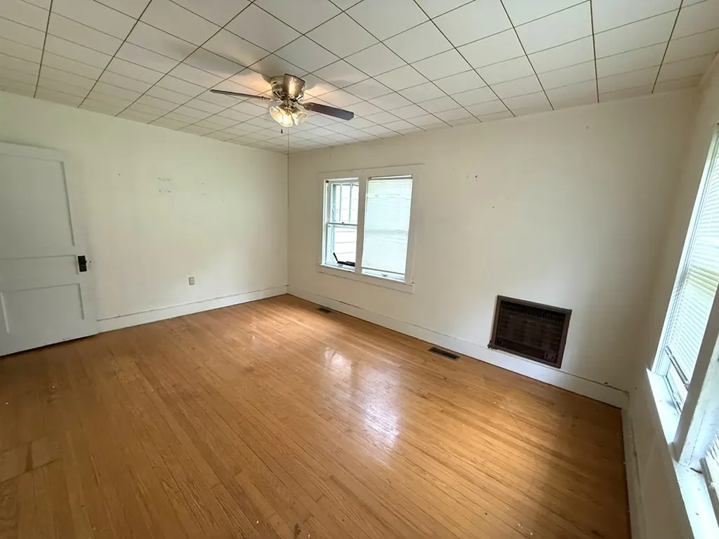 306 Sunset Drive Byrdstown TN 38549