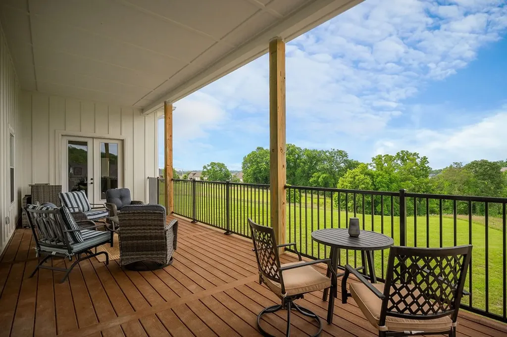 613 Blue Water Drive Cookeville TN 38506