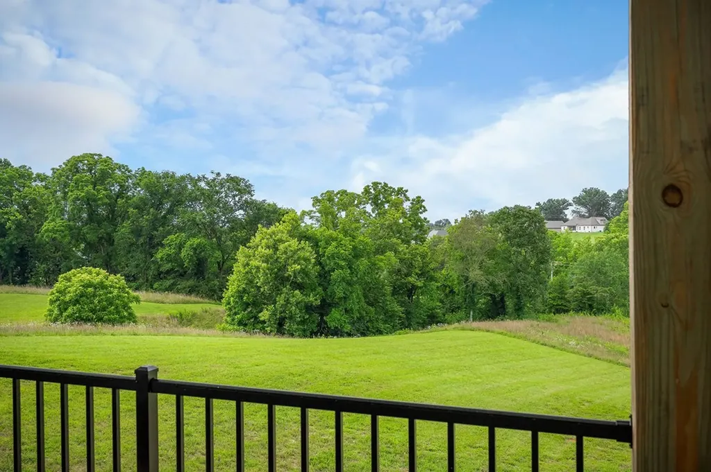 613 Blue Water Drive Cookeville TN 38506