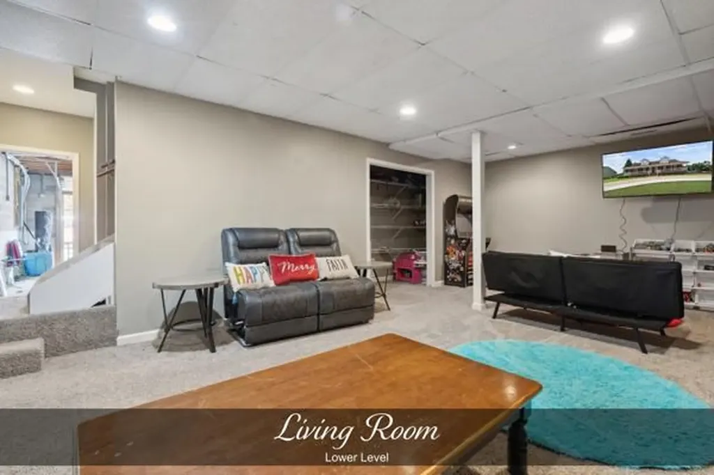 4131 Charlton Square Cookeville TN 38501