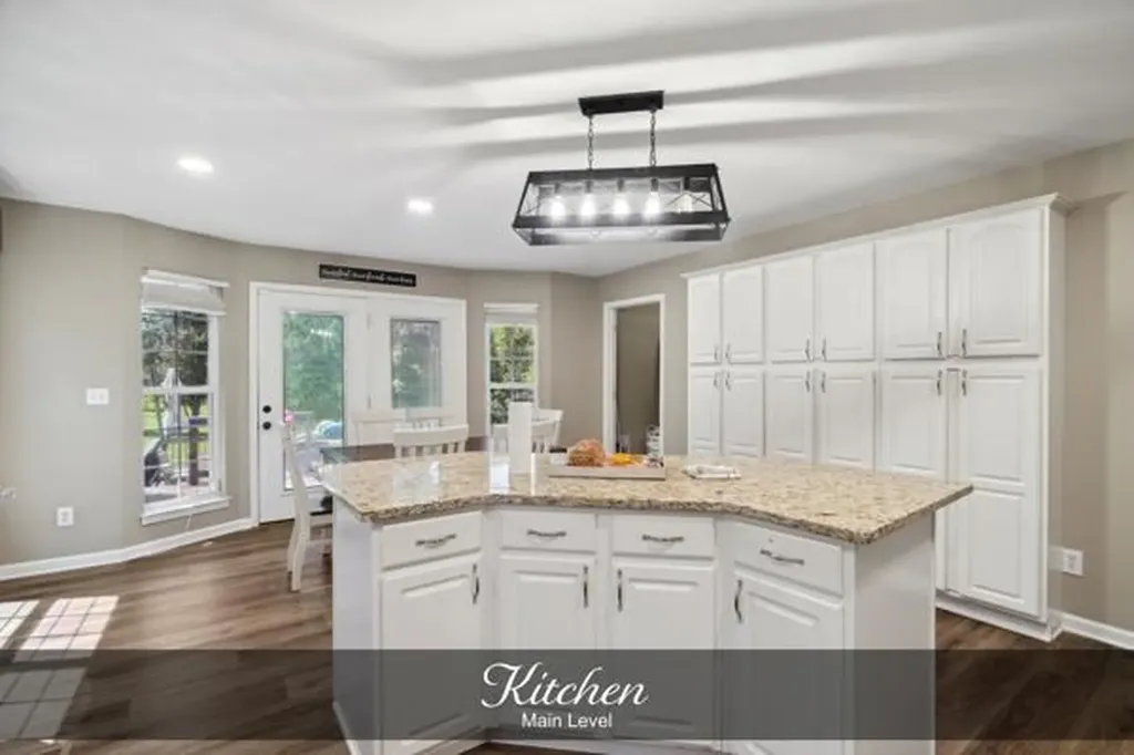 4131 Charlton Square Cookeville TN 38501