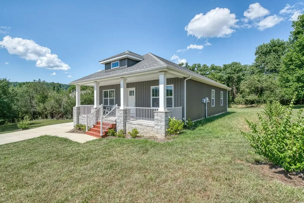 177 Hidden River Avenue Sparta TN 38583