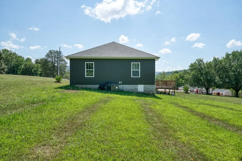 177 Hidden River Avenue Sparta TN 38583