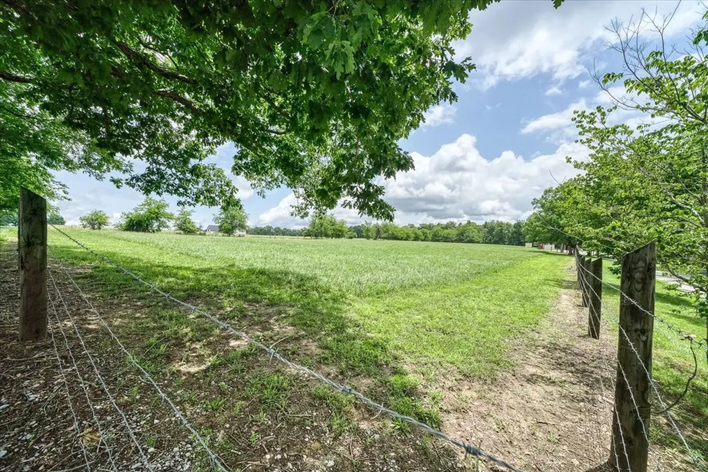 411 Phipps Road Crossville TN 38571