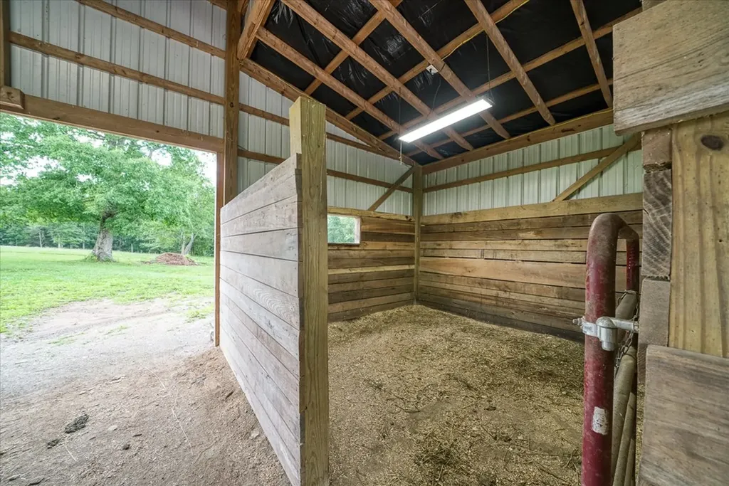 411 Phipps Road Crossville TN 38571