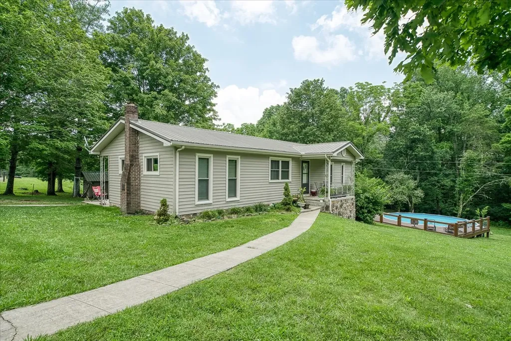 411 Phipps Road Crossville TN 38571