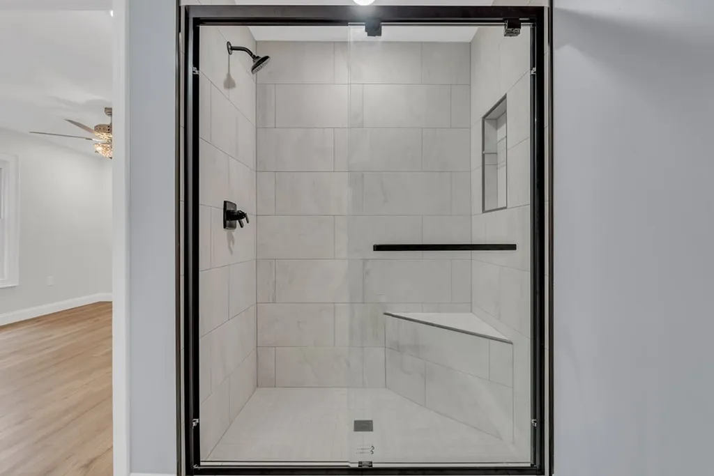 5534 S York Highway Grimsley TN 38565