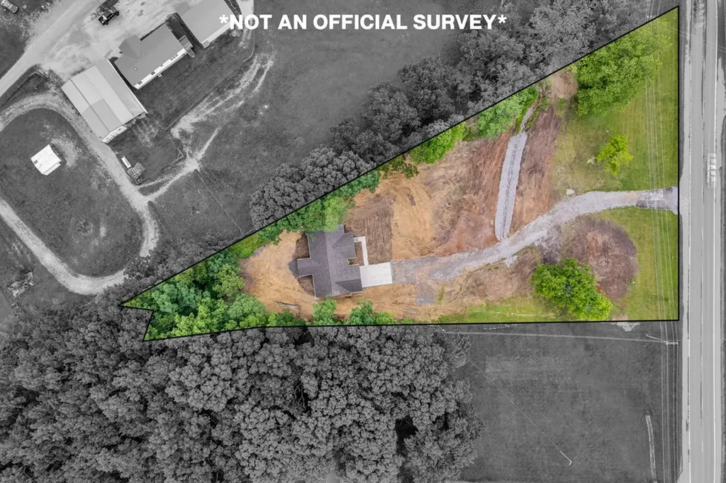 5534 S York Highway Grimsley TN 38565