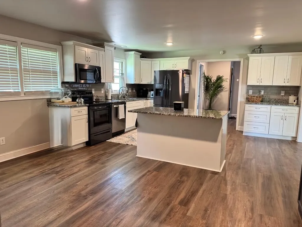 625 College Avenue E Carthage TN 37030