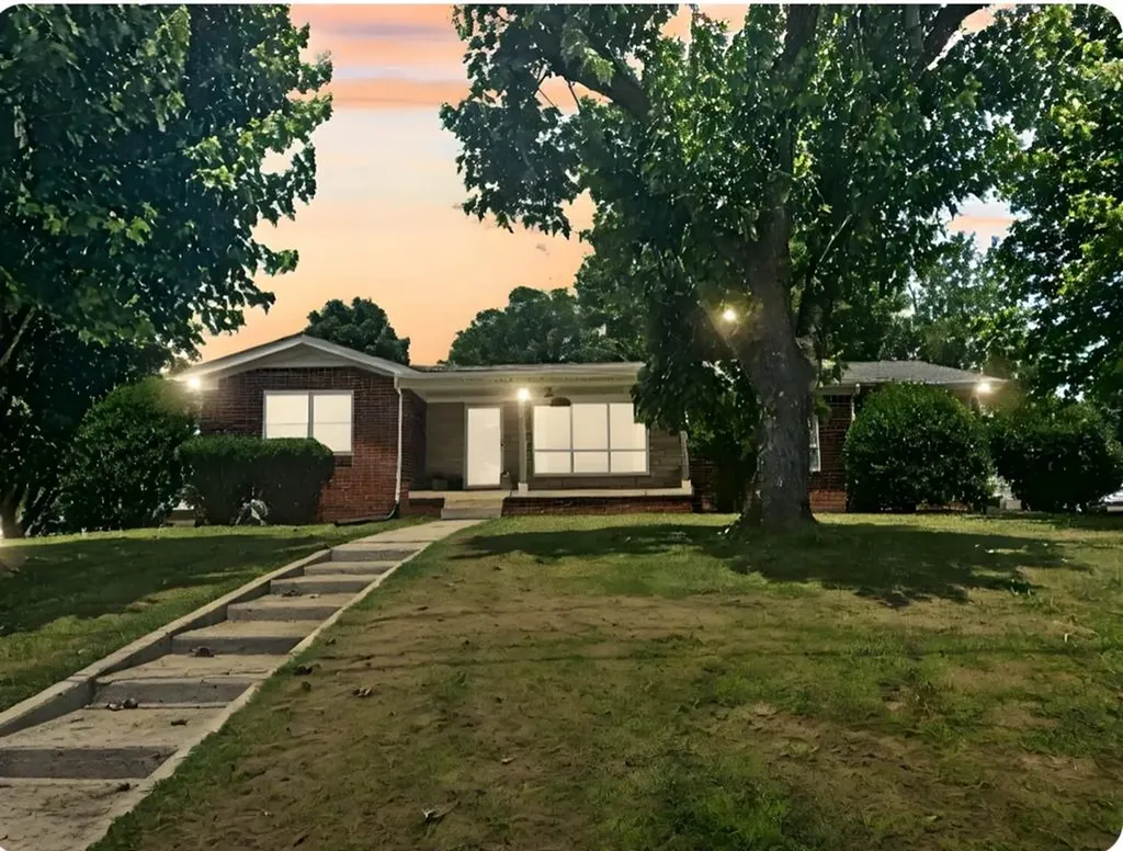 625 College Avenue E Carthage TN 37030