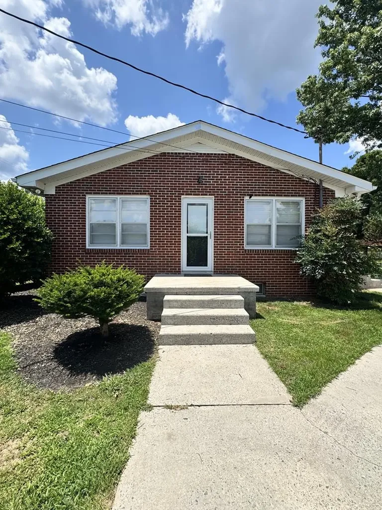 625 College Avenue E Carthage TN 37030