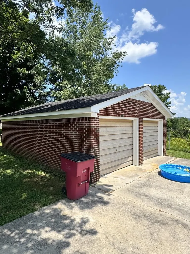 625 College Avenue E Carthage TN 37030