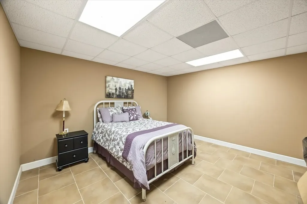 5546 Old Kentucky Road Byrdstown TN 38549
