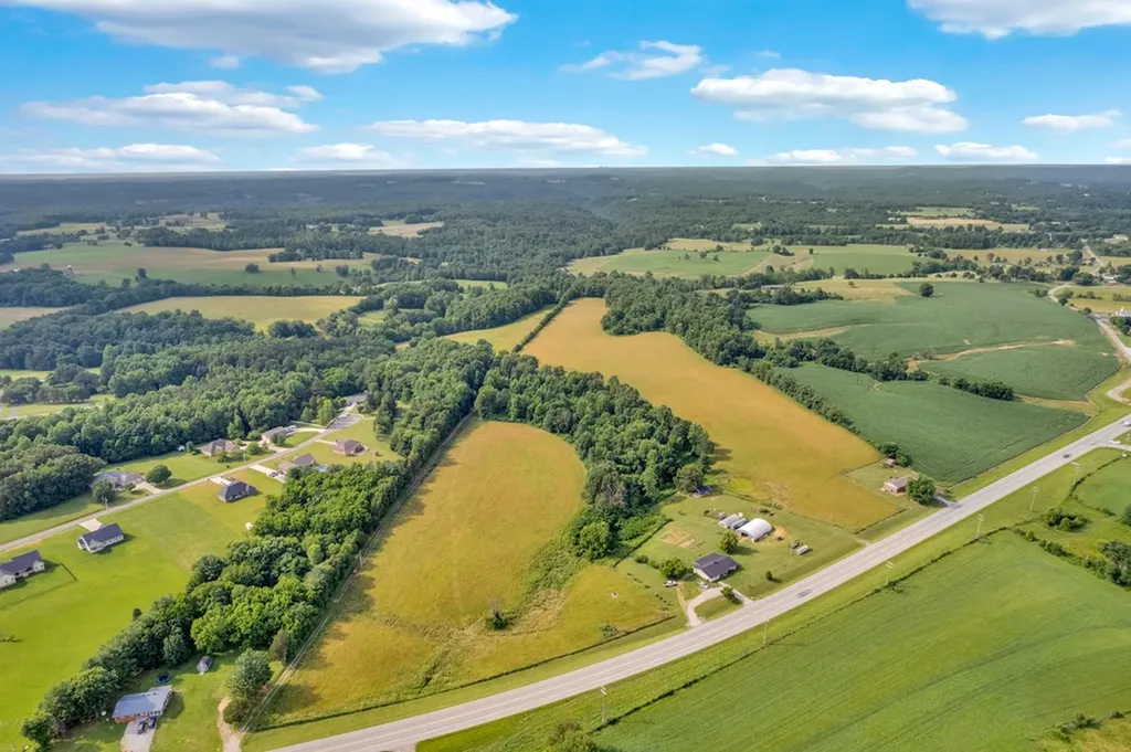 3231 Byrdstown Highway Monroe TN 38573