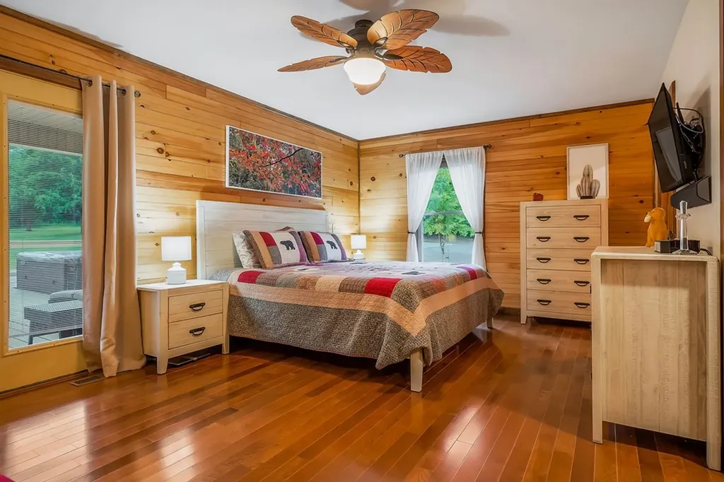 3121 Coon Hunter Lodge Road Jamestown TN 38556