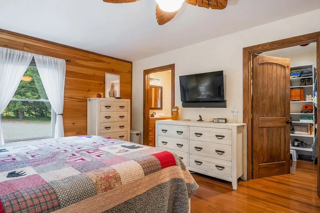 3121 Coon Hunter Lodge Road Jamestown TN 38556