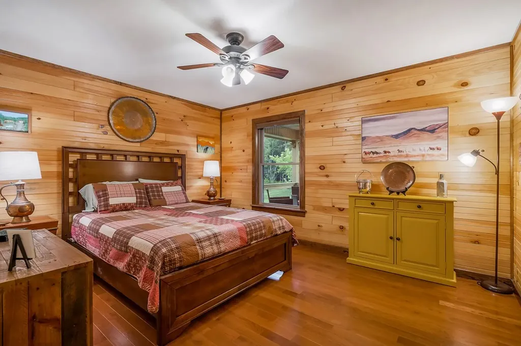 3121 Coon Hunter Lodge Road Jamestown TN 38556