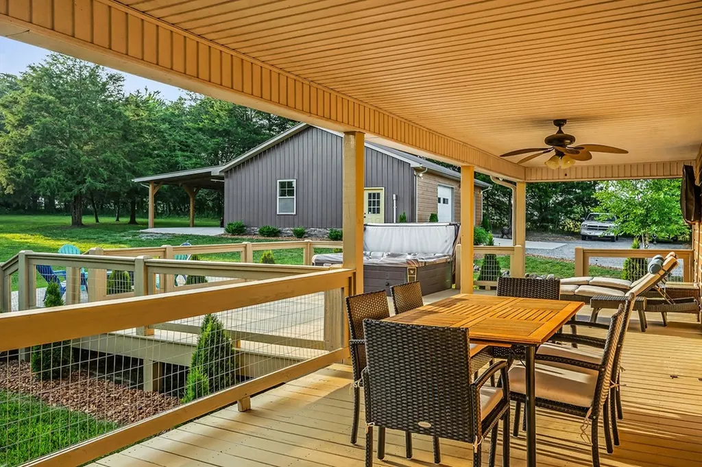 3121 Coon Hunter Lodge Road Jamestown TN 38556