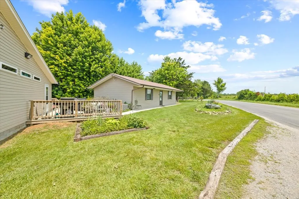 33 Lily Dale Road Allons TN 38541