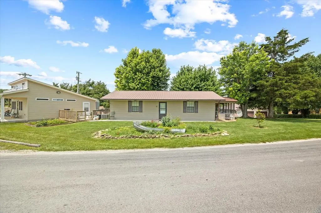 33 Lily Dale Road Allons TN 38541