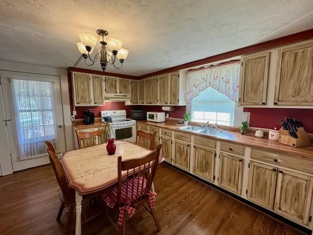 33 Lily Dale Road Allons TN 38541