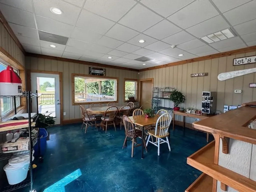 33 Lily Dale Road Allons TN 38541