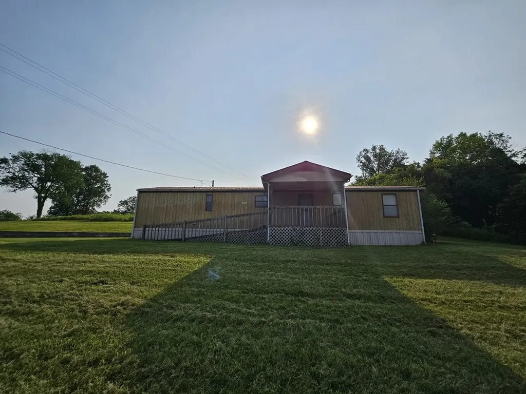 2744 Gladdice Highway Whitleyville TN 38588