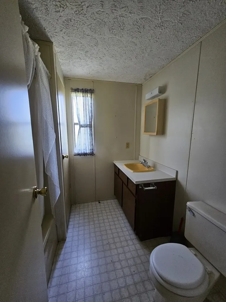 2744 Gladdice Highway Whitleyville TN 38588