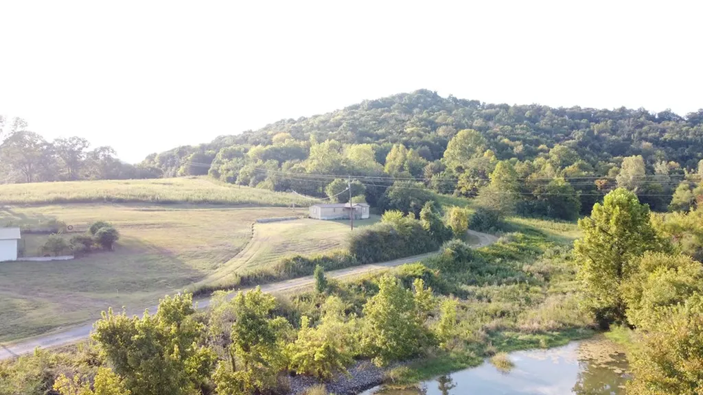 2744 Gladdice Highway Whitleyville TN 38588