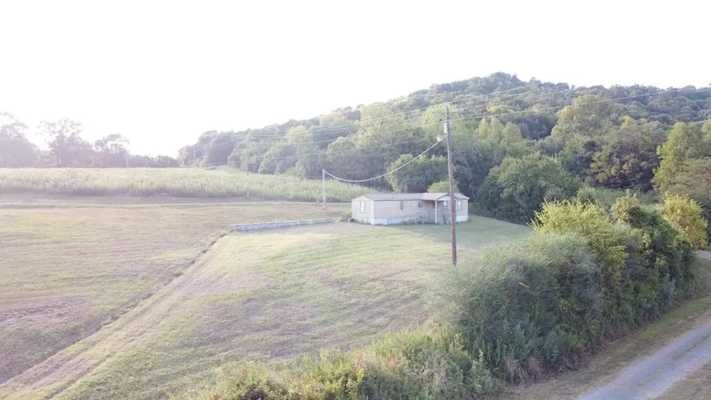 2744 Gladdice Highway Whitleyville TN 38588