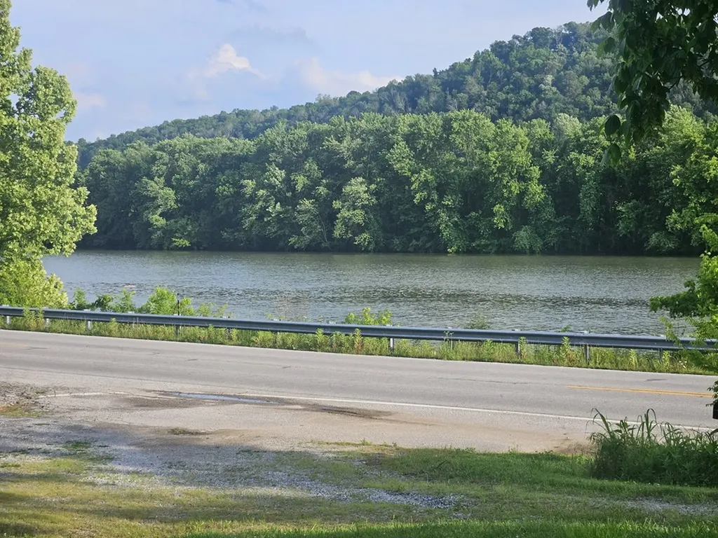 2740 Gladdice Highway Whitleyville TN 38588