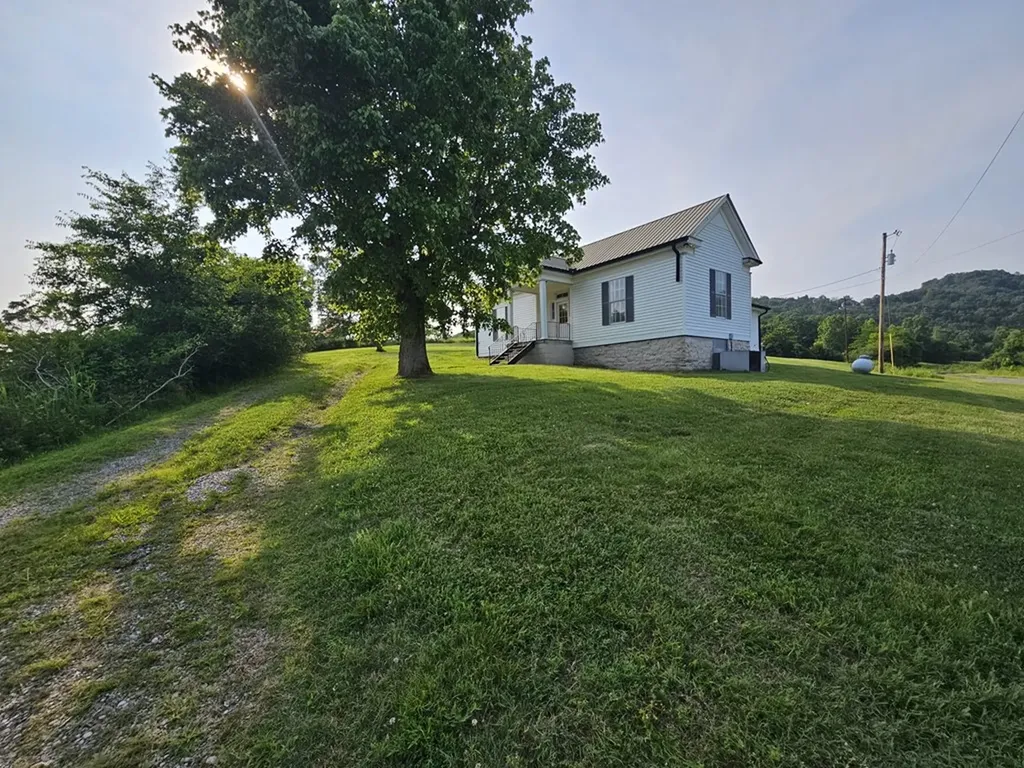 2740 Gladdice Highway Whitleyville TN 38588