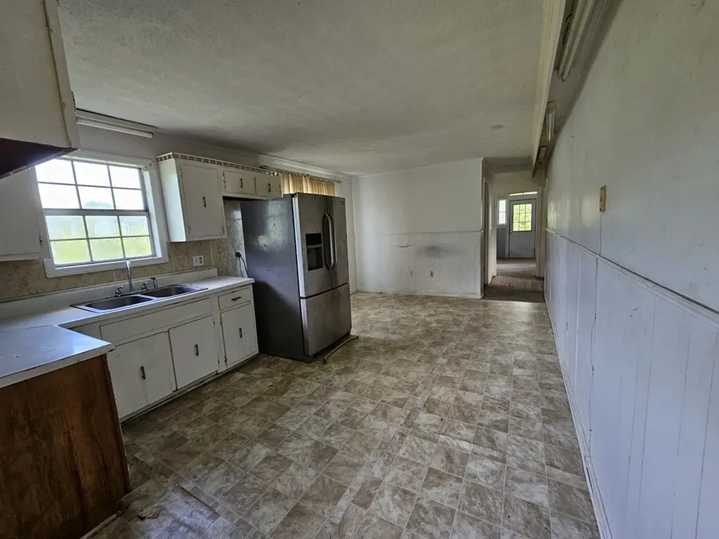 2740 Gladdice Highway Whitleyville TN 38588